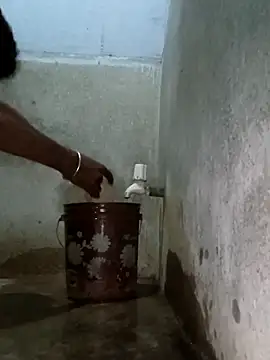 Snapshot of Mr_xxx007@xh chatting on February 25, 2026, 11:03 pm Mr xxx007xh online show from February 25, 2026, 11:03 pm