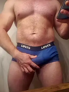 Snapshot of AlphaGymMale chatting on November 16, 2025, 1:11 am AlphaGymMale online show from November 16, 2025, 1:11 am