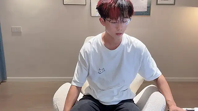 Snapshot of STxuguanhan chatting on September 29, 2025, 10:25 pm STxuguanhan online show from September 29, 2025, 10:25 pm