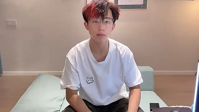 Snapshot of STxuguanhan chatting on October 10, 2025, 7:51 am STxuguanhan online show from October 10, 2025, 7:51 am