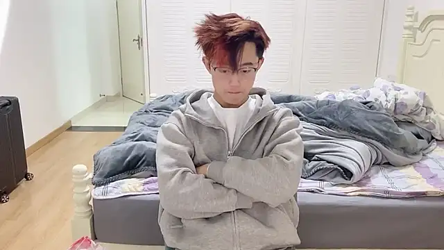 Snapshot of STxuguanhan chatting on November 9, 2025, 9:40 am STxuguanhan online show from November 9, 2025, 9:40 am