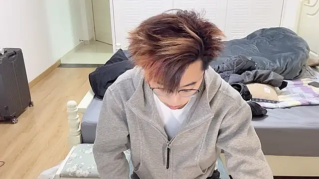 Snapshot of STxuguanhan chatting on November 21, 2025, 9:52 am STxuguanhan online show from November 21, 2025, 9:52 am