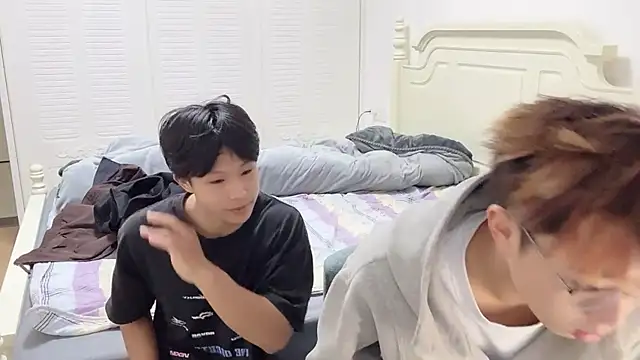 Snapshot of STxuguanhan chatting on November 28, 2025, 8:39 am STxuguanhan online show from November 28, 2025, 8:39 am