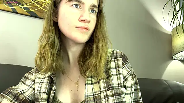 Snapshot of velina__ chatting on October 8, 2025, 5:10 pm velina online show from October 8, 2025, 5:10 pm