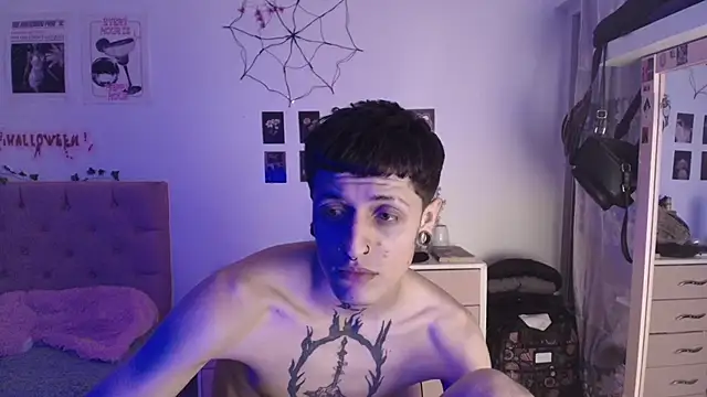 Snapshot of 2cyboy_ chatting on November 19, 2025, 12:16 pm 2cyboy online show from November 19, 2025, 12:16 pm