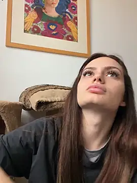 Snapshot of prettylittlefooxy chatting on March 4, 2026, 3:51 pm prettylittlefooxy online show from March 4, 2026, 3:51 pm