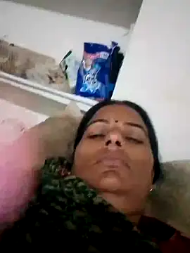 Snapshot of Suhani_hot12 chatting on September 29, 2025, 3:06 pm Suhani hot12 online show from September 29, 2025, 3:06 pm