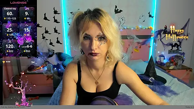 Snapshot of MeryMidnight chatting on October 31, 2025, 6:58 am MeryMidnight online show from October 31, 2025, 6:58 am