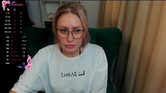 Snapshot of PamellaMurphy chatting on February 7, 2026, 4:27 am PamellaMurphy online show from February 7, 2026, 4:27 am