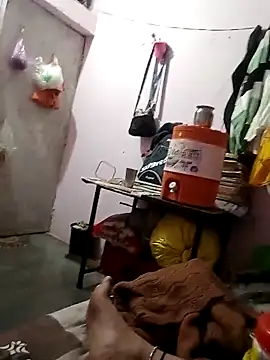 Snapshot of Hot-yuo84 chatting on November 6, 2025, 8:21 pm Hot-yuo84 online show from November 6, 2025, 8:21 pm