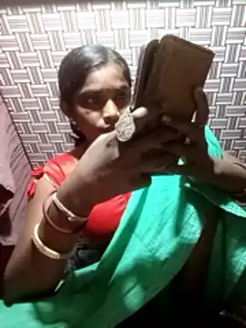 Snapshot of sadhna200 chatting on November 27, 2025, 7:49 pm sadhna200 online show from November 27, 2025, 7:49 pm