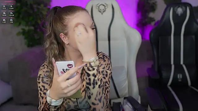 Ella 054 online show from September 29, 2025, 2:22 pm