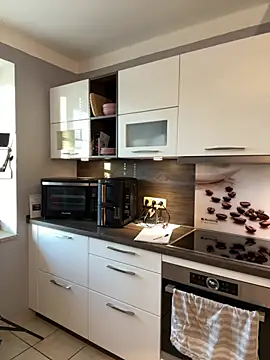 Hotmilfhamburg1 online show from April 26, 2026, 4:32 am