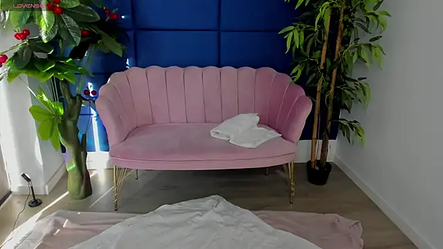 KamaFeels online show from September 9, 2025, 5:07 am