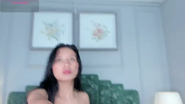 lux bitchx online show from June 4, 2026, 4:29 am