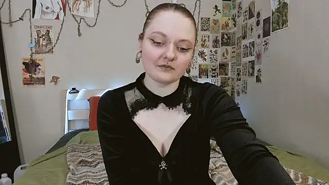 WonderConnie1 online show from May 28, 2026, 1:30 pm