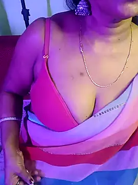 Snapshot of monaa-darling chatting on October 15, 2025, 12:44 am monaa-darling online show from October 15, 2025, 12:44 am