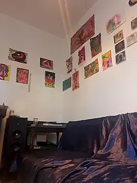 marixaballi online show from October 31, 2025, 8:43 pm