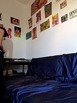 marixaballi online show from November 11, 2025, 5:24 pm