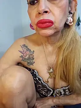 Sweeteangel online show from April 16, 2026, 4:19 pm