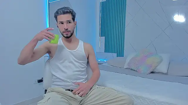 Aronn King online show from September 11, 2025, 12:55 am