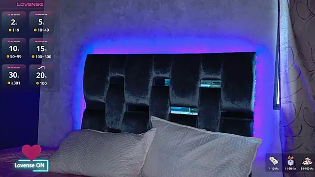 Snapshot of Luna_sophya chatting on October 6, 2025, 12:13 pm Luna sophya online show from October 6, 2025, 12:13 pm