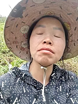 hera-00 online show from January 11, 2026, 3:55 am