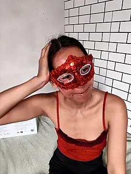 Luu-Lii777 online show from April 1, 2026, 6:47 am