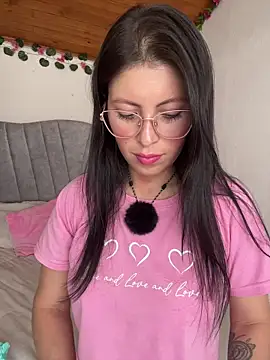 Snapshot of Mia_salinass chatting on December 1, 2025, 7:30 pm Mia salinass online show from December 1, 2025, 7:30 pm