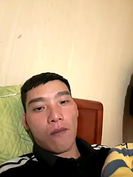 Snapshot of Chao_xxx chatting on October 20, 2025, 9:15 pm Chao xxx online show from October 20, 2025, 9:15 pm