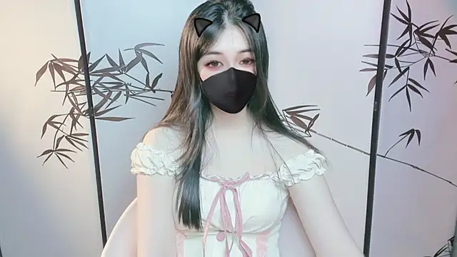 Sparkly Candy online show from November 19, 2025, 1:55 pm