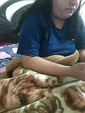 payal 261072  online show from December 14, 2025, 9:52 pm