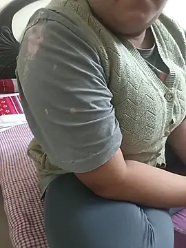 payal 261072  online show from December 23, 2025, 3:04 am