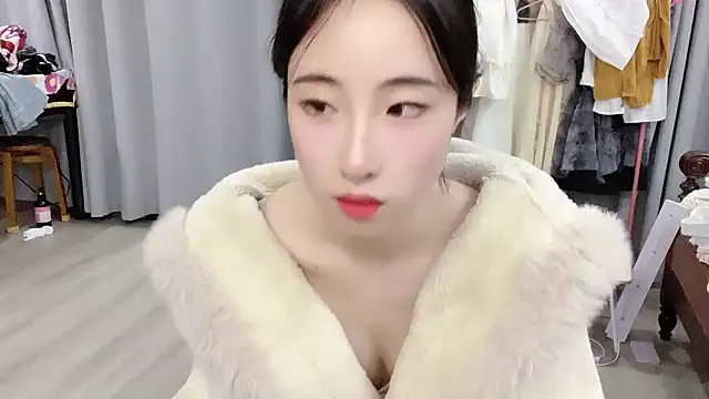 Freya7777 online show from September 20, 2025, 12:39 pm