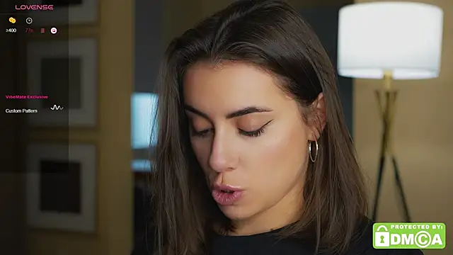 Snapshot of KateCarrey chatting on October 7, 2025, 7:27 am KateCarrey online show from October 7, 2025, 7:27 am