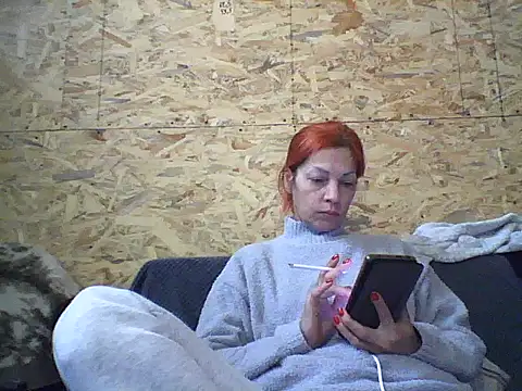 Snapshot of Milana38 chatting on October 1, 2025, 9:37 am Milana38 online show from October 1, 2025, 9:37 am