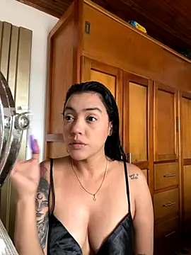 Snapshot of emilylope chatting on September 13, 2025, 6:51 pm emilylope online show from September 13, 2025, 6:51 pm