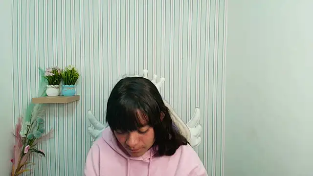 kataleya  18 online show from January 8, 2026, 7:49 pm