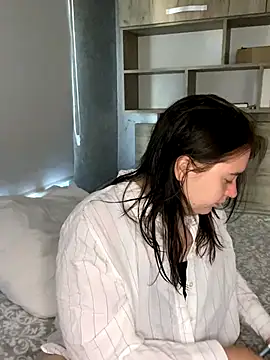 Snapshot of SoniaNovara chatting on September 19, 2025, 6:37 am SoniaNovara online show from September 19, 2025, 6:37 am