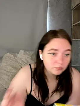 Snapshot of SoniaNovara chatting on September 20, 2025, 11:11 am SoniaNovara online show from September 20, 2025, 11:11 am