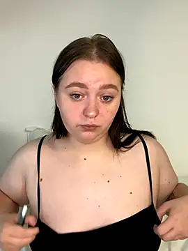 Snapshot of SoniaNovara chatting on October 3, 2025, 1:08 pm SoniaNovara online show from October 3, 2025, 1:08 pm