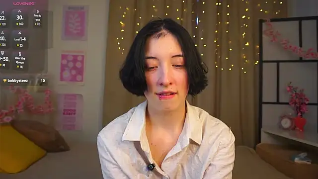 JuanaFriesz online show from February 22, 2026, 9:19 am