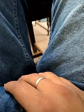 Snapshot of bigdick_lickingexpert08 chatting on October 27, 2025, 8:51 am bigdick lickingexpert08 online show from October 27, 2025, 8:51 am