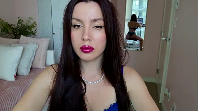 SirenSwitch online show from September 19, 2025, 8:42 pm