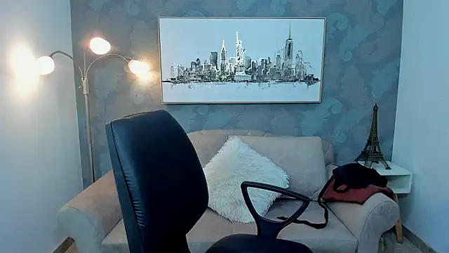 Lucia jane online show from March 6, 2026, 9:22 pm