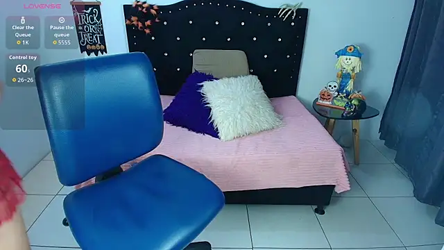 SammySmall F w online show from October 23, 2025, 11:14 pm