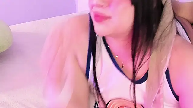 Snapshot of Camila_Matinez_ chatting on February 26, 2026, 1:59 am Camila Matinez online show from February 26, 2026, 1:59 am