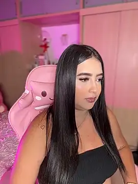 Emiily Moore1 online show from April 10, 2026, 11:53 pm