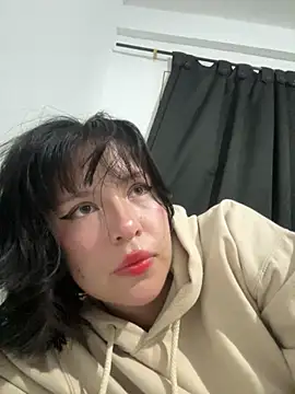 aliciia 23 online show from October 7, 2025, 4:31 am