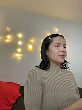 aliciia 23 online show from December 5, 2025, 8:38 pm